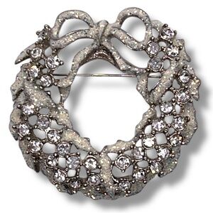Christmas Wreath Brooch Holiday Pin Winter Silver and Rhinestone